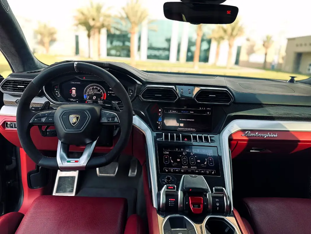 Lamborghini Urus SE Green photo 6