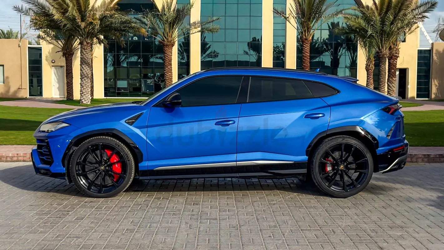 2024 Lamborghini Urus for Rent in Al Quoz Industrial Area 4 photo 3