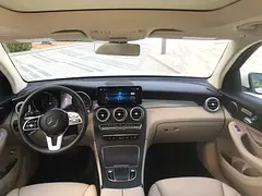 2021 Mercedes-Benz GLC-Class for Rent in Hor Al Anz photo 3