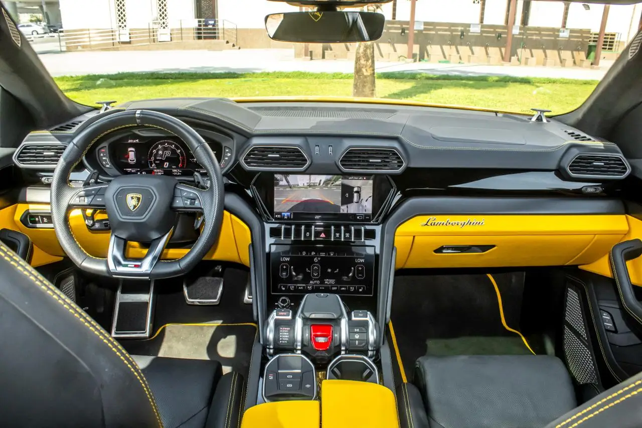 Rent a 2022 Lamborghini Urus Yellow in Dubai photo 5