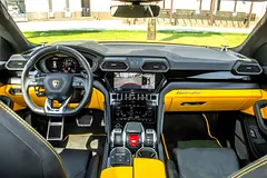 2022 Lamborghini Urus for Rent in Hor Al Anz photo 9