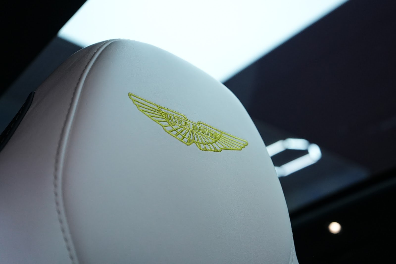 Rent Aston Martin DBX 707 in Dubai photo 11