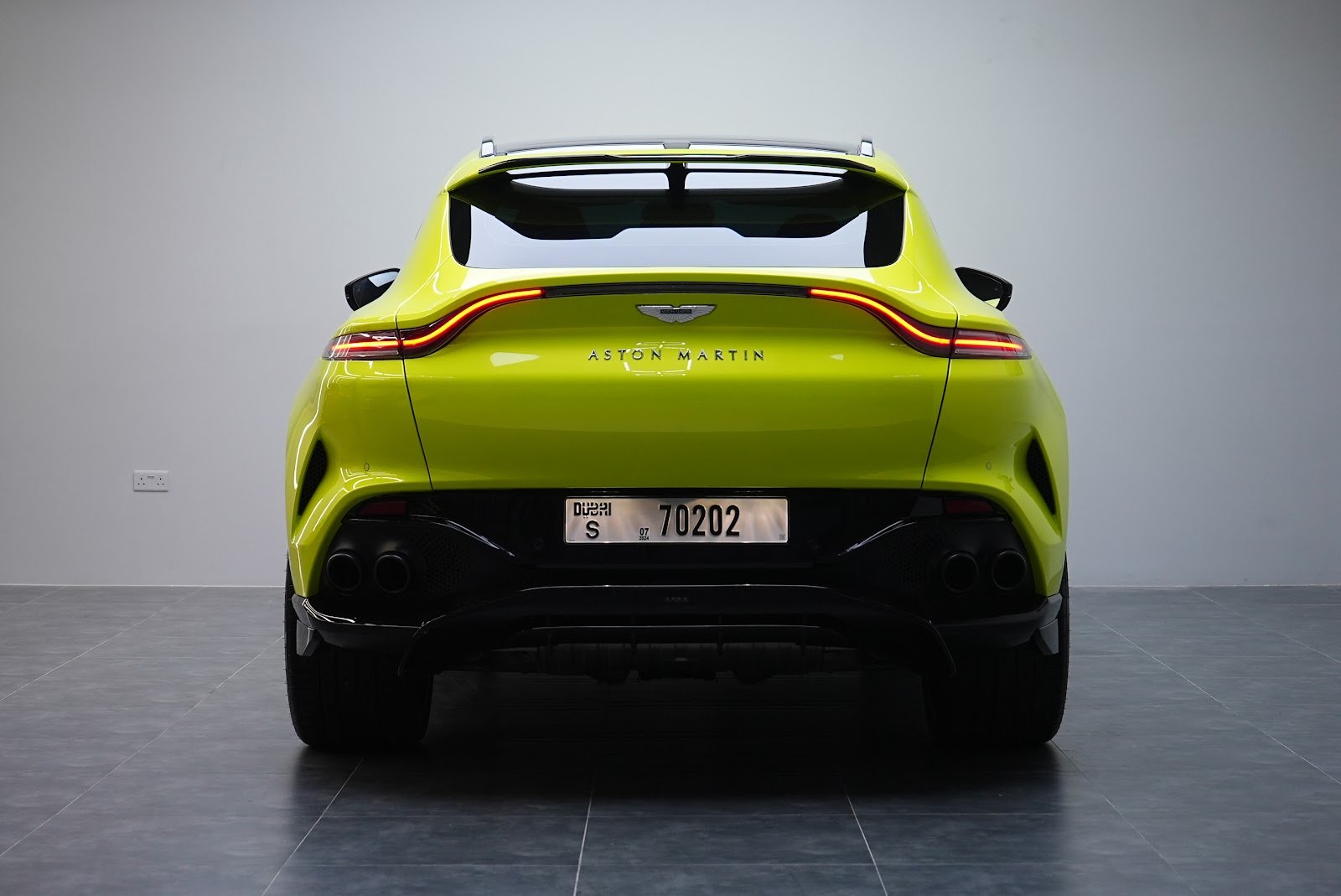 Rent Aston Martin DBX 707 in Dubai photo 5