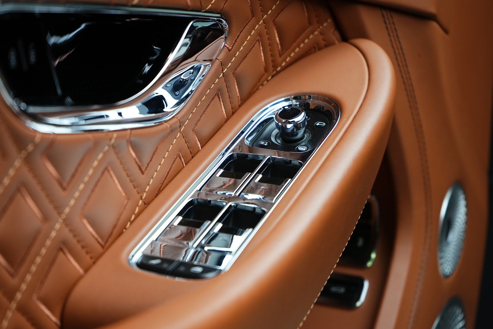Rent Bentley GTC in Dubai photo 13