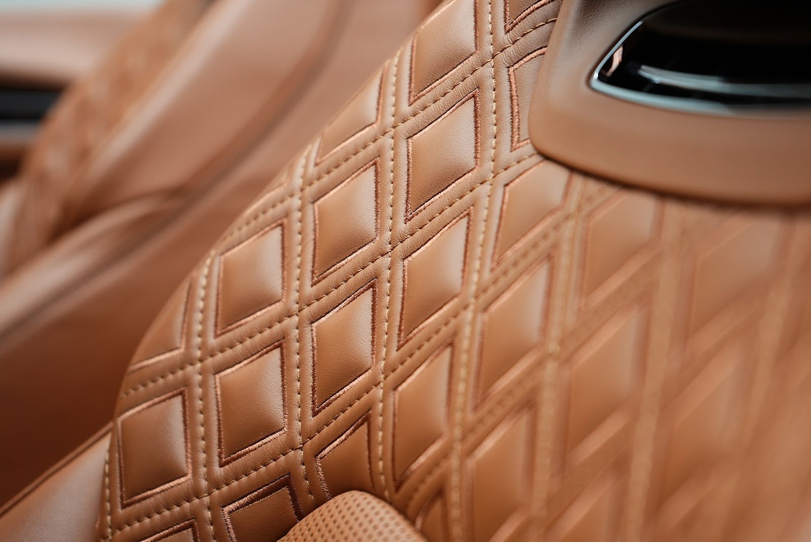 Rent Bentley GTC in Dubai photo 15