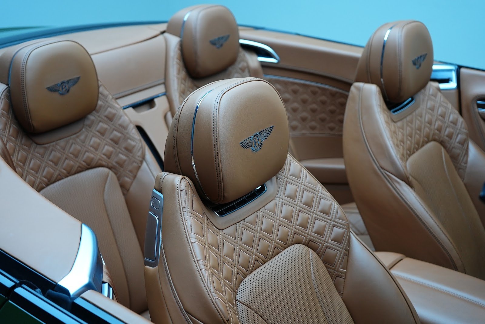 Rent Bentley GTC in Dubai photo 21