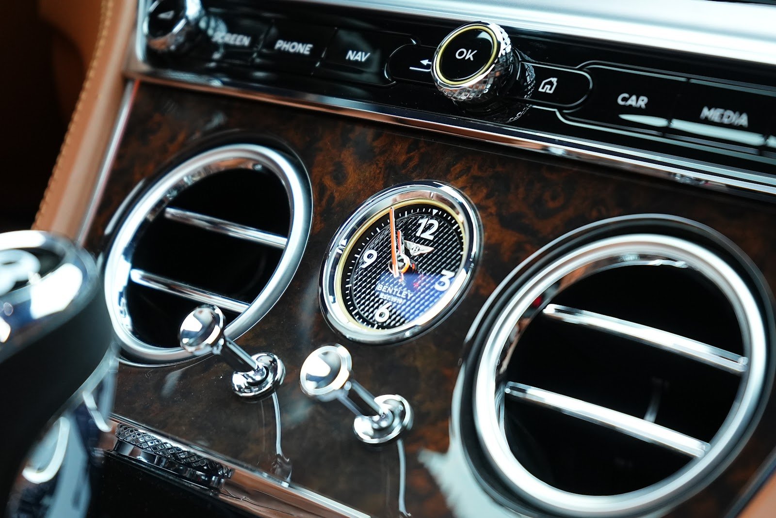 Rent Bentley GTC in Dubai photo 6