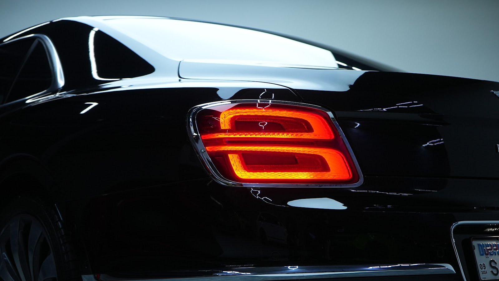 Rent Bentley Flying Spur in Dubai photo 16