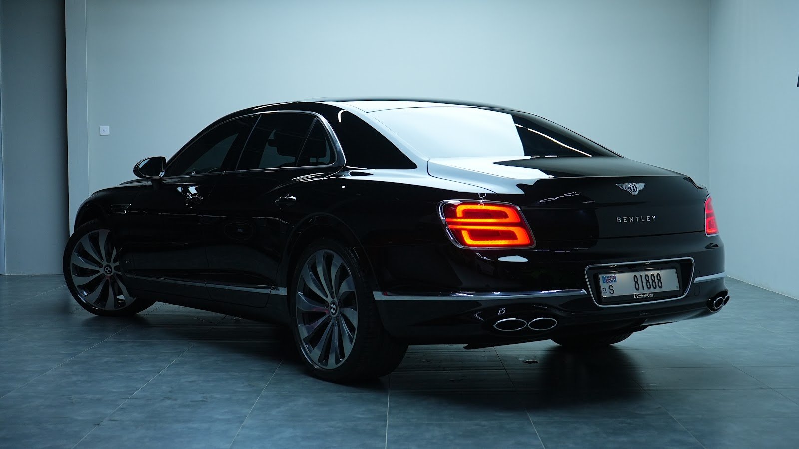 Rent Bentley Flying Spur in Dubai photo 20