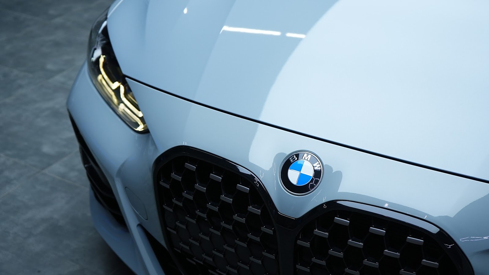 Rent BMW 430i in Dubai photo 15