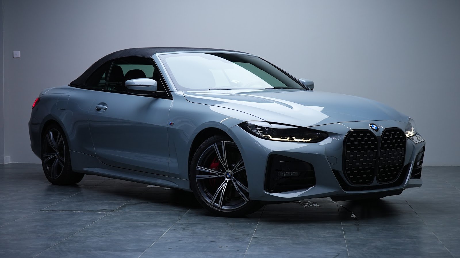 Rent BMW 430i in Dubai photo 21