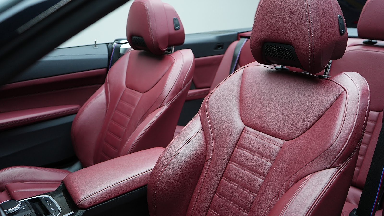 Rent BMW 430i in Dubai photo 4