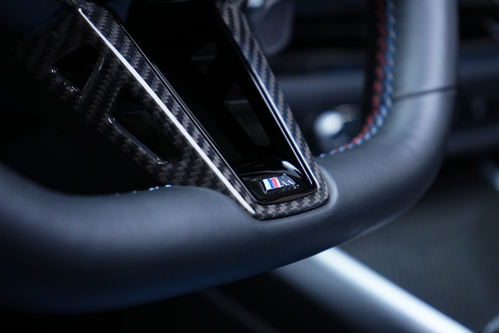 Rent BMW M4 Convertible in Dubai photo 11