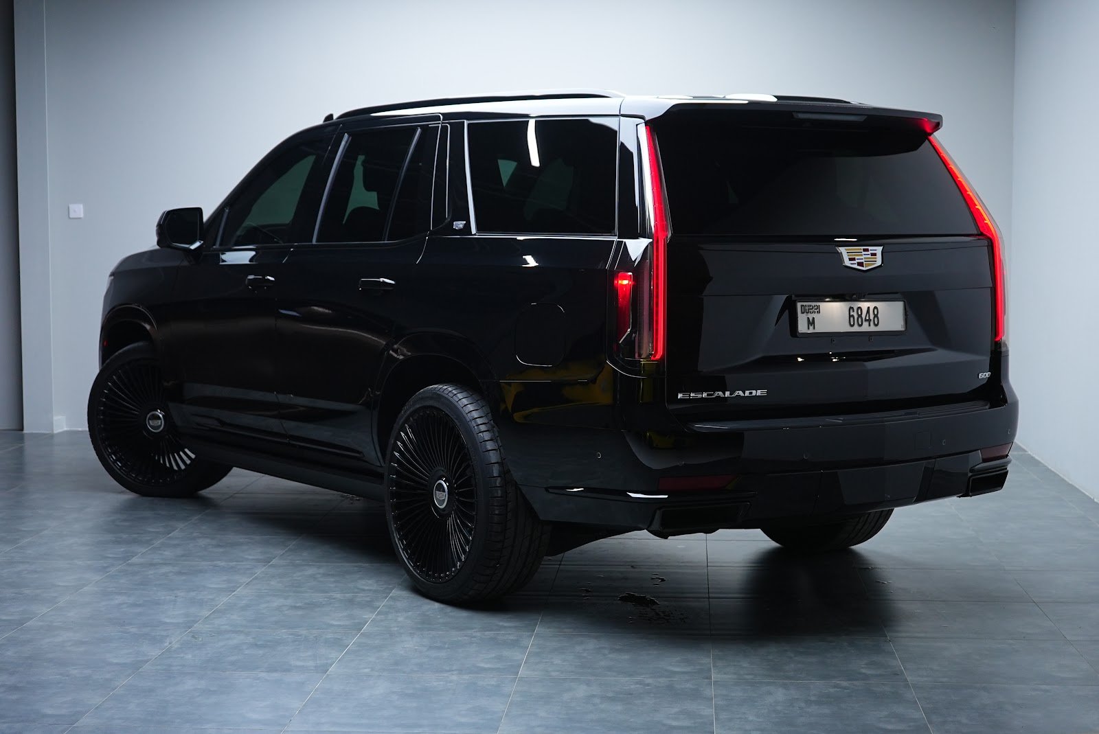 Rent Cadillac Escalade Platinum Sport in Dubai photo 12