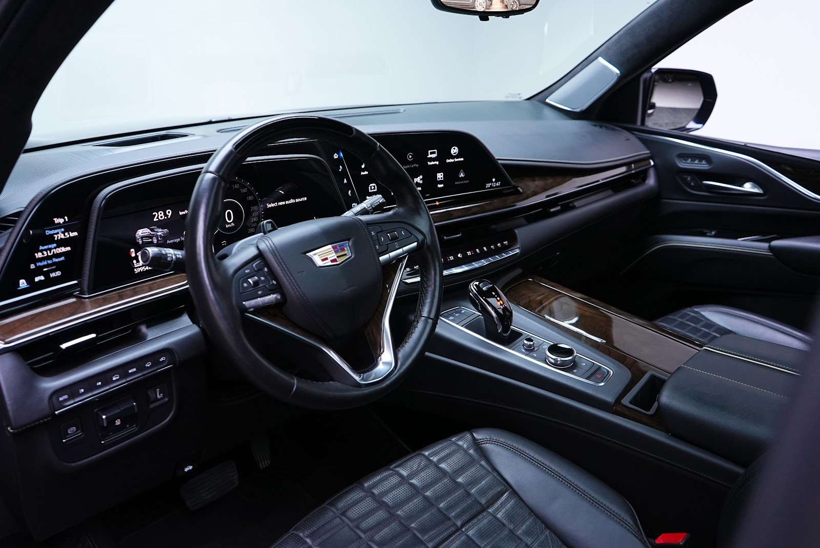 Rent Cadillac Escalade Platinum Sport in Dubai photo 4