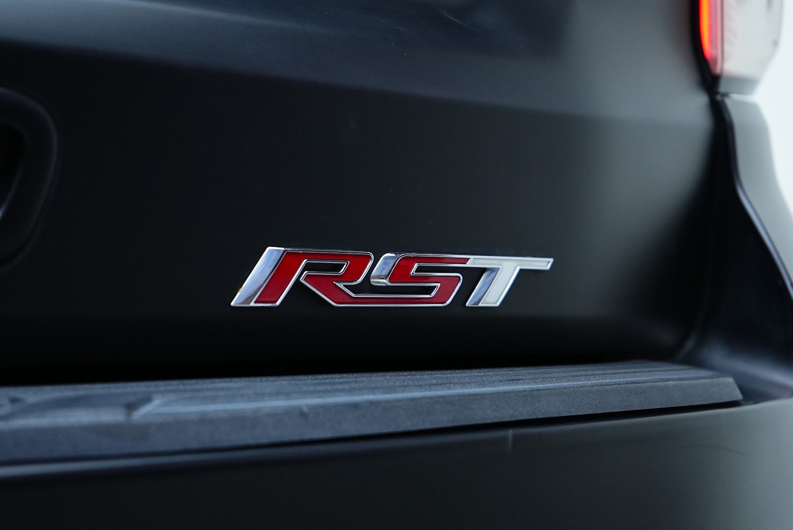Rent Chevrolet Tahoe in Dubai photo 7