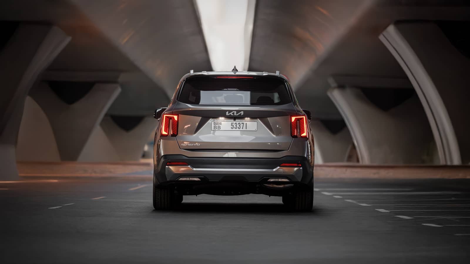 Rent Kia Sorento in Dubai (Brown) photo 5