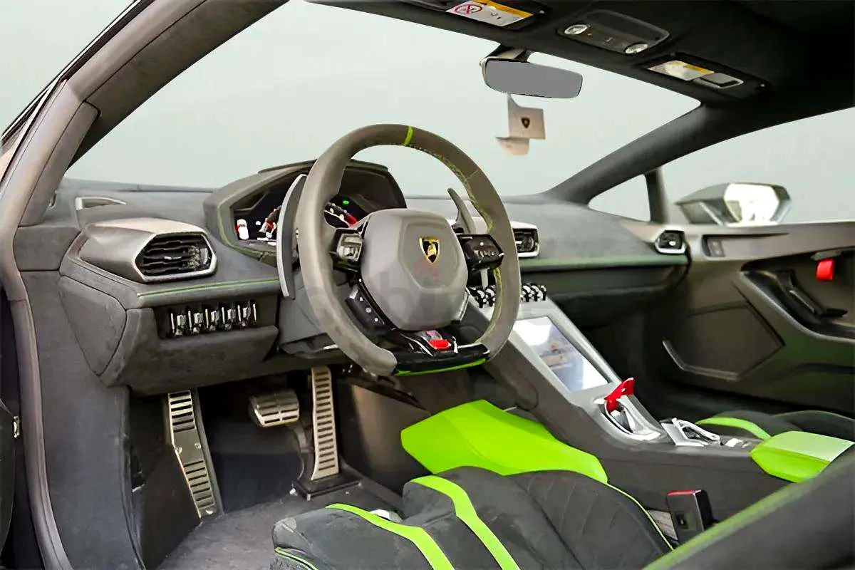 2022 Lamborghini Huracan for Rent in Al Barsha 1 (Grey) photo 4