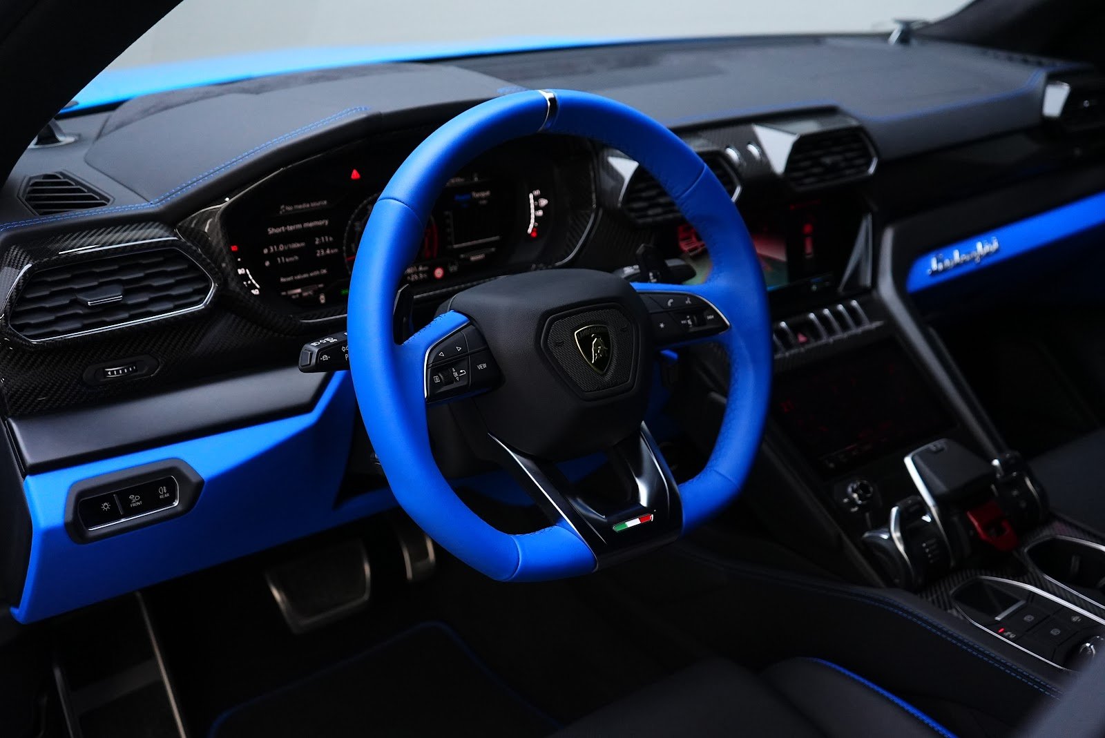 Rent Lamborghini Urus S in Dubai photo 9