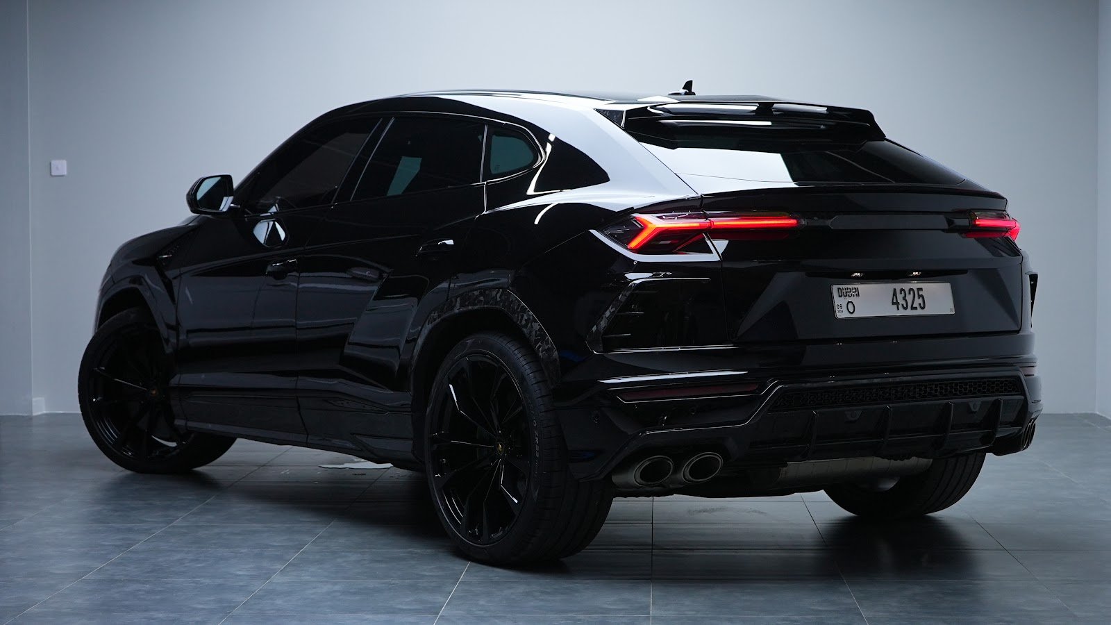 Rent Lamborghini Urus Mansory in Dubai (Black) photo 20