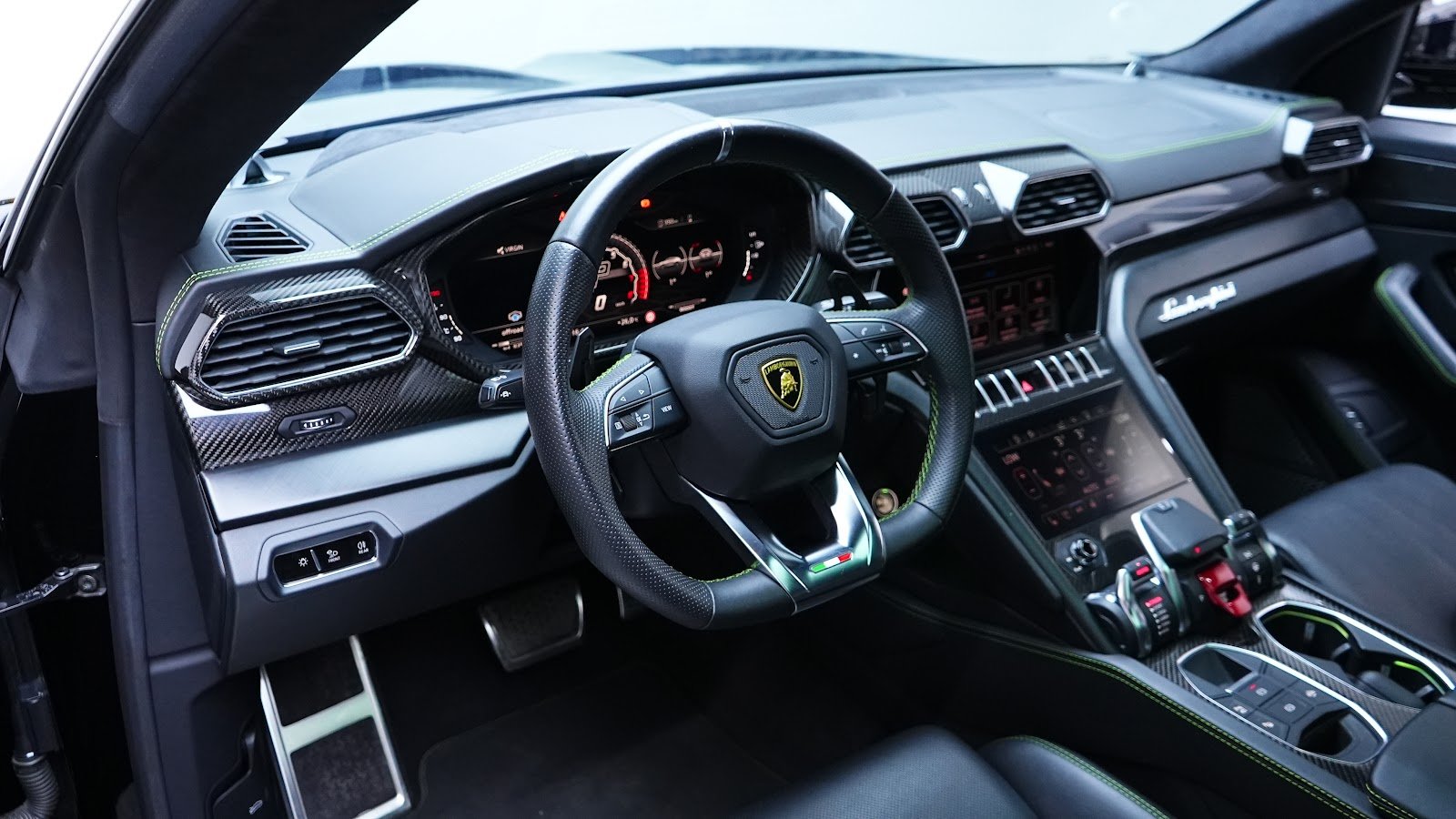 Rent Lamborghini Urus Mansory in Dubai (Black) photo 6