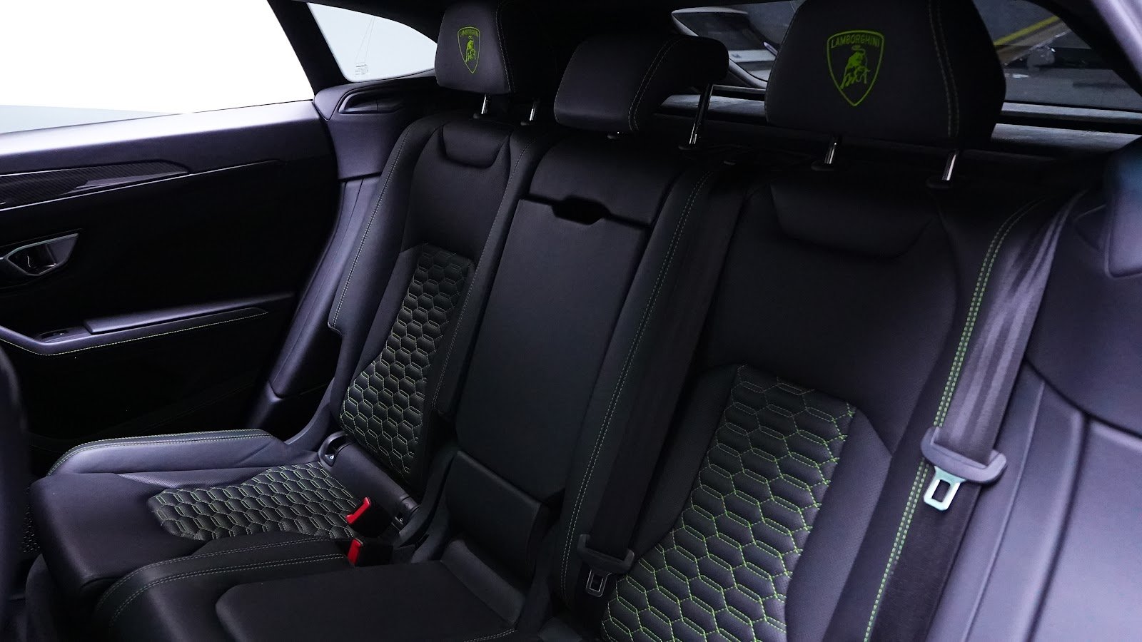 Rent Lamborghini Urus Mansory in Dubai (Black) photo 10