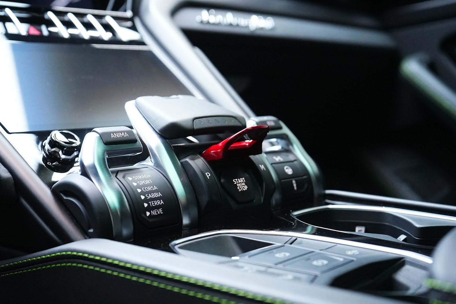 Rent Lamborghini Urus Mansory in Dubai (Green) photo 12