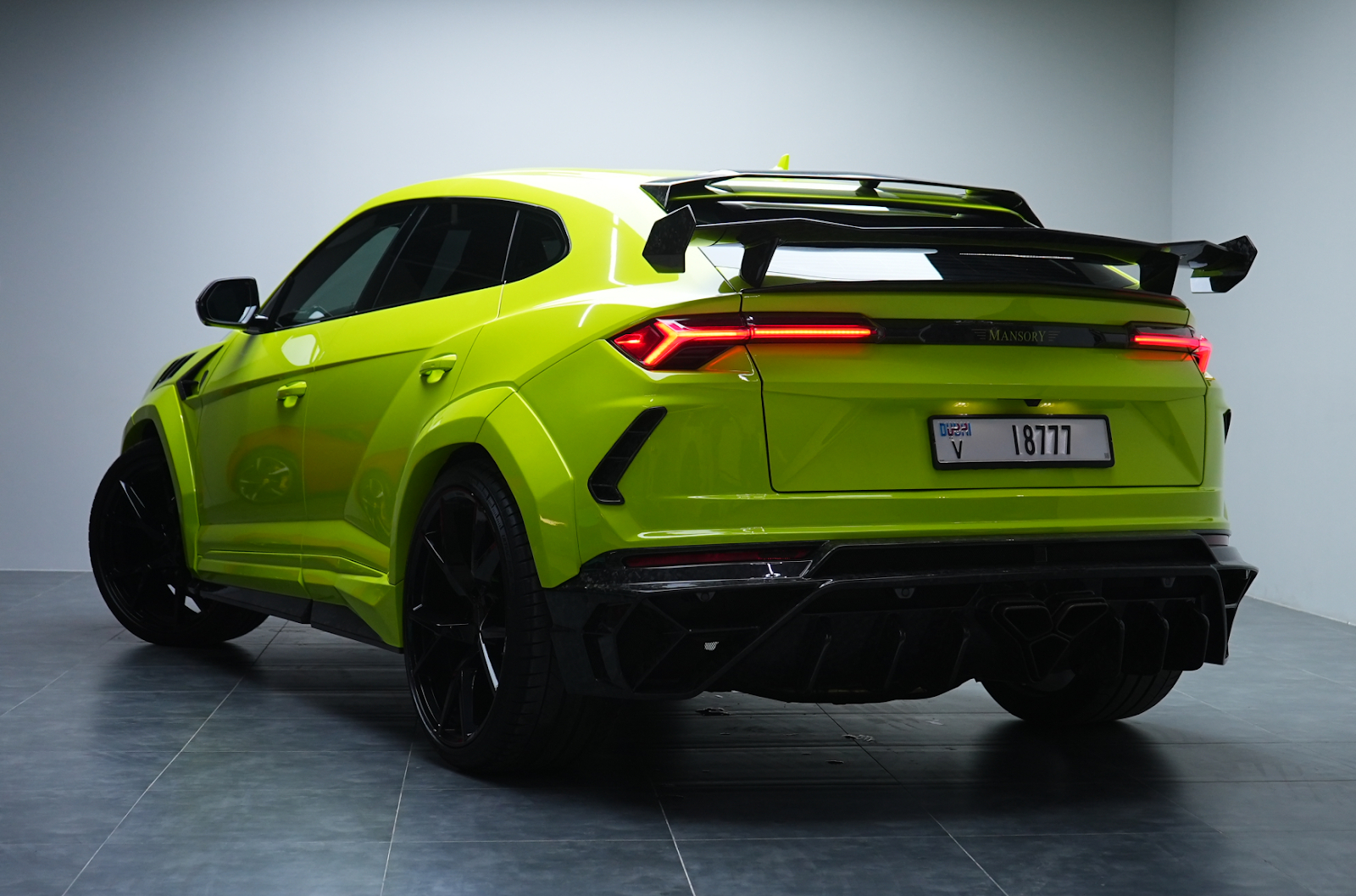 Rent Lamborghini Urus Mansory in Dubai (Green) photo 16