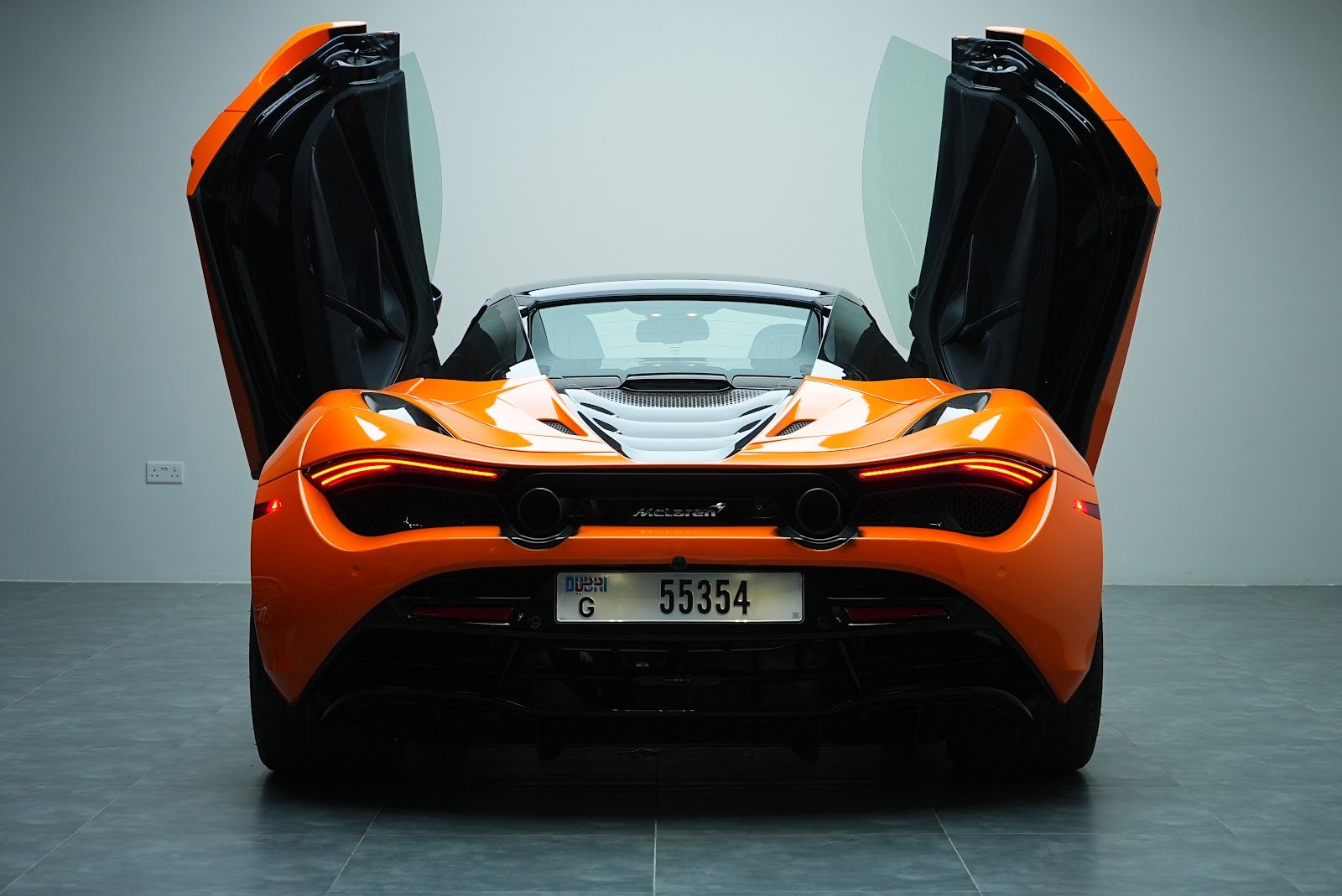 Rent McLaren 720S in Dubai photo 3