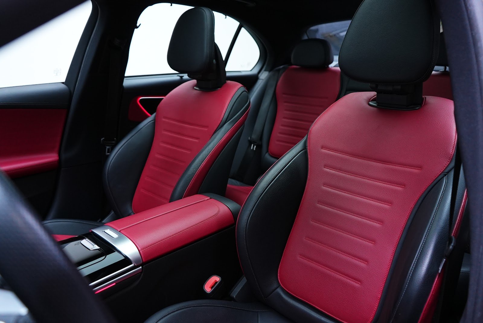 Rent Mercedes-Benz C200 in Dubai photo 9