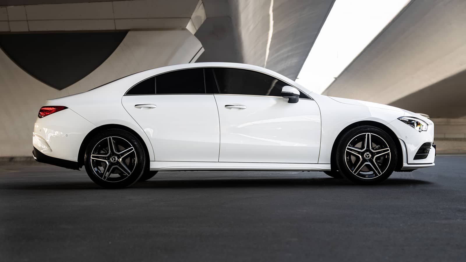 Rent Mercedes-Benz CLA250 in Dubai photo 4