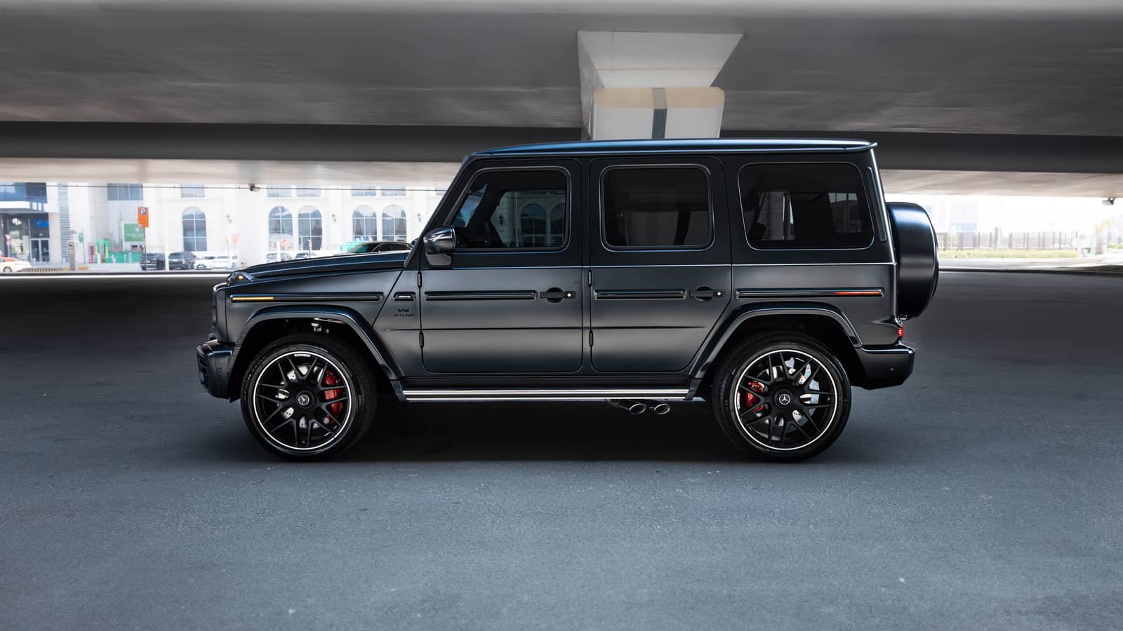 Rent Mercedes-Benz G63 in Dubai (Black Matte) photo 3
