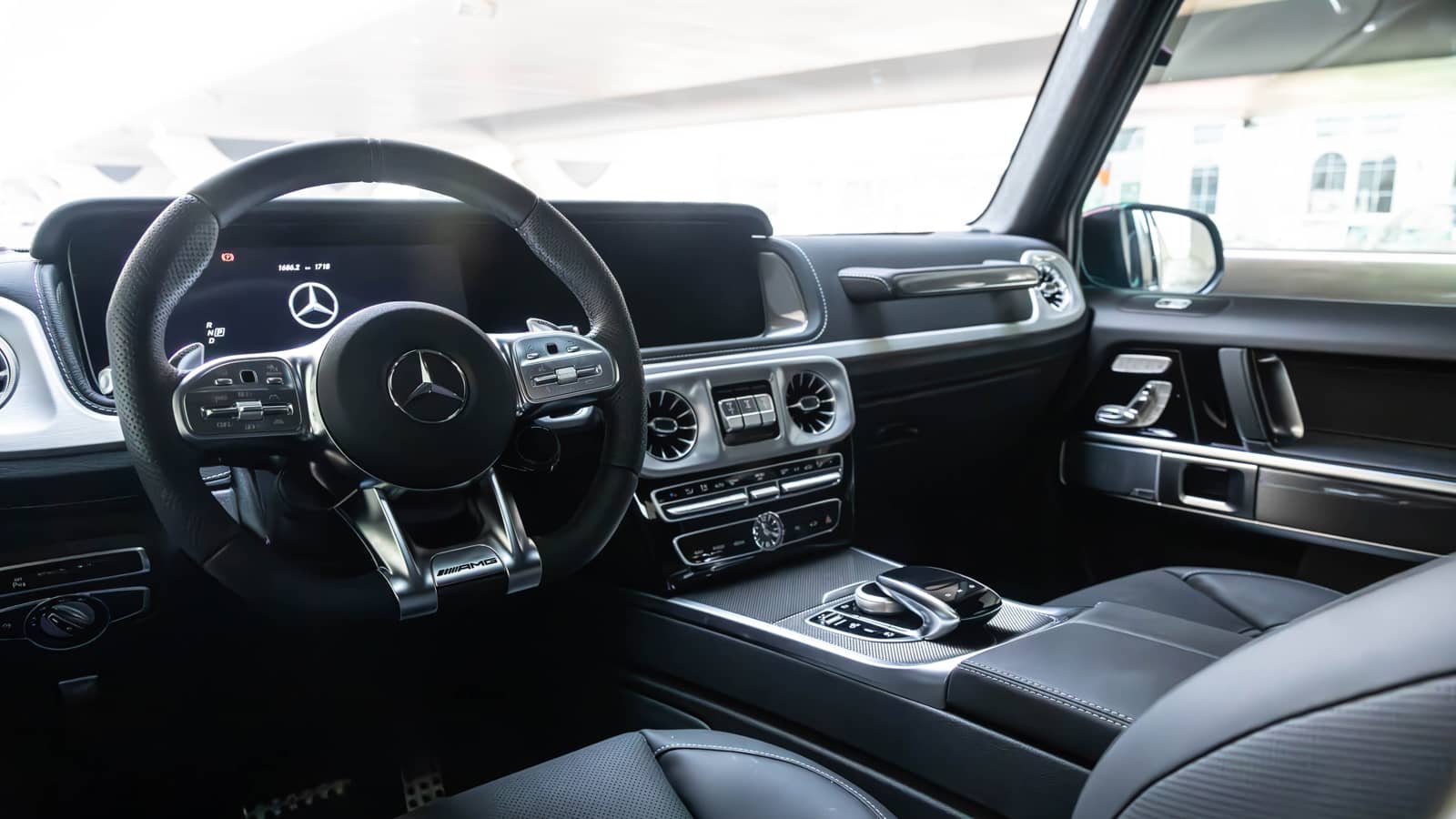 Rent Mercedes-Benz G63 in Dubai (Black Matte) photo 10