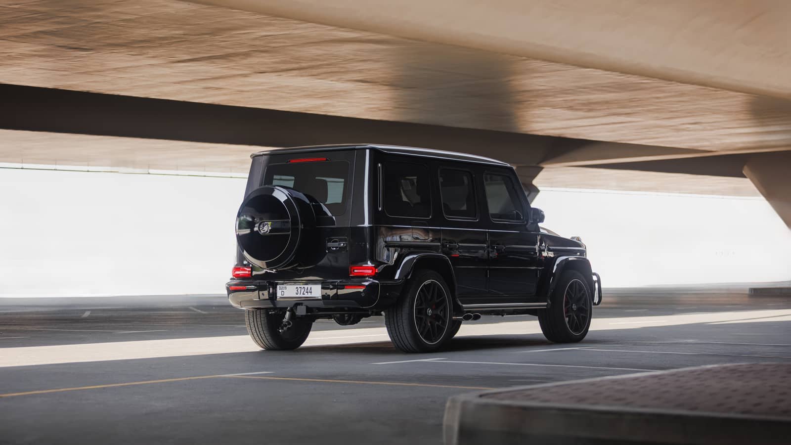Rent Mercedes-Benz G63 in Dubai (Black Gloss) photo 6