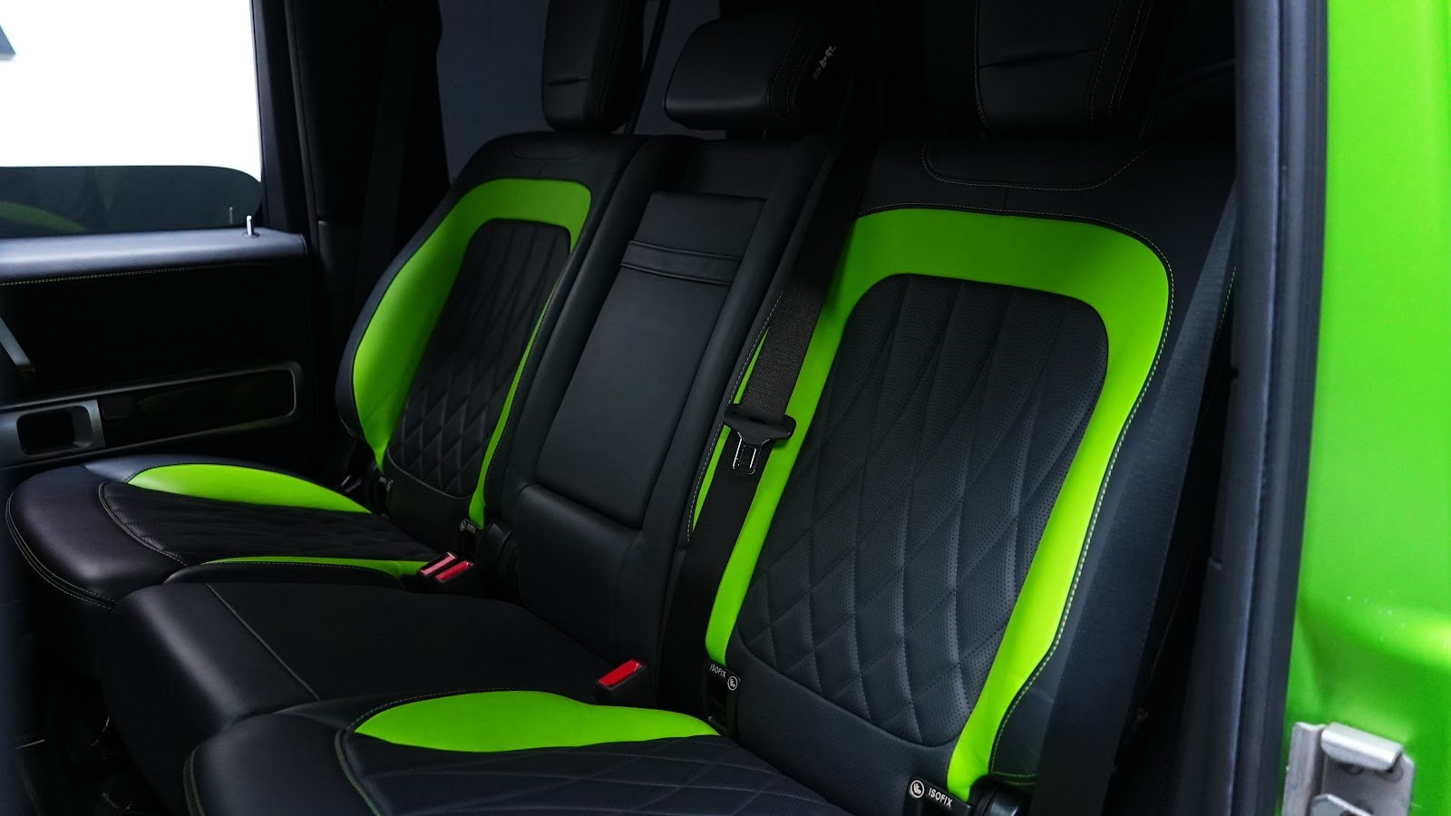 Rent Mercedes-Benz G63 in Dubai (Green) photo 14