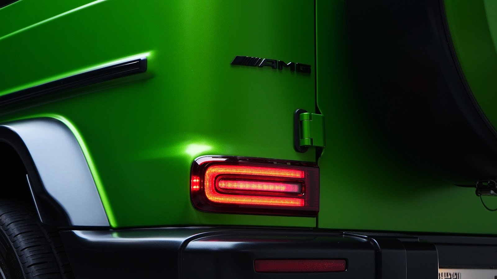 Rent Mercedes-Benz G63 in Dubai (Green) photo 16