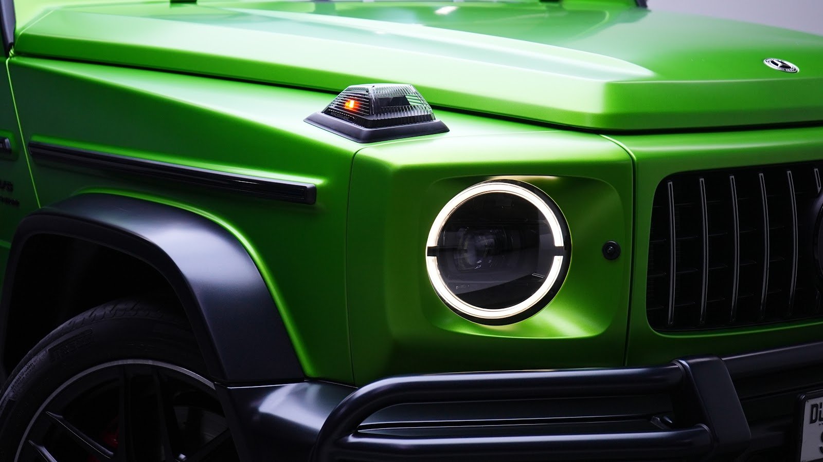 Rent Mercedes-Benz G63 in Dubai (Green) photo 25