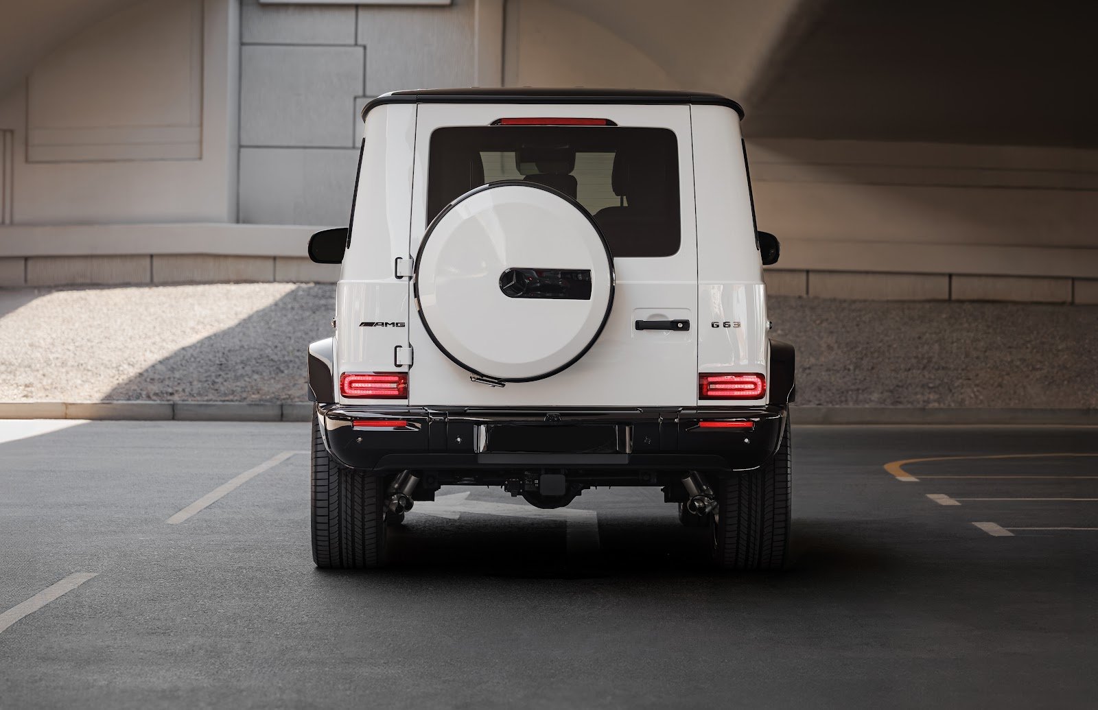 Rent 2025 Mercedes-Benz G63 in Dubai (White) photo 5