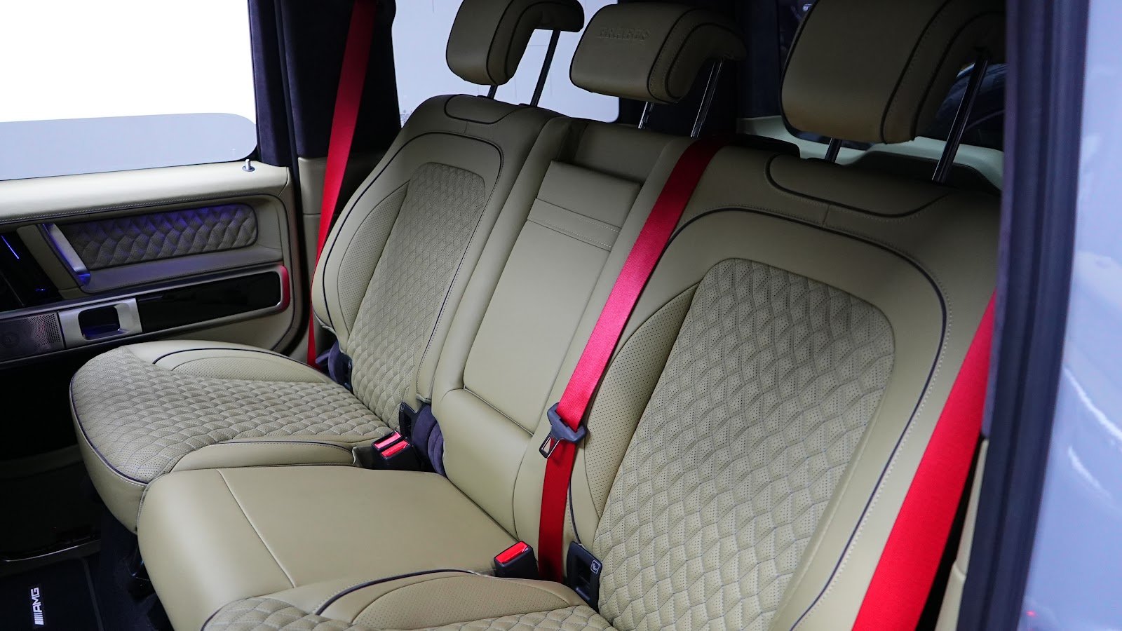 Rent 2025 Mercedes-Benz G63 in Dubai (Nardo Gray) photo 12