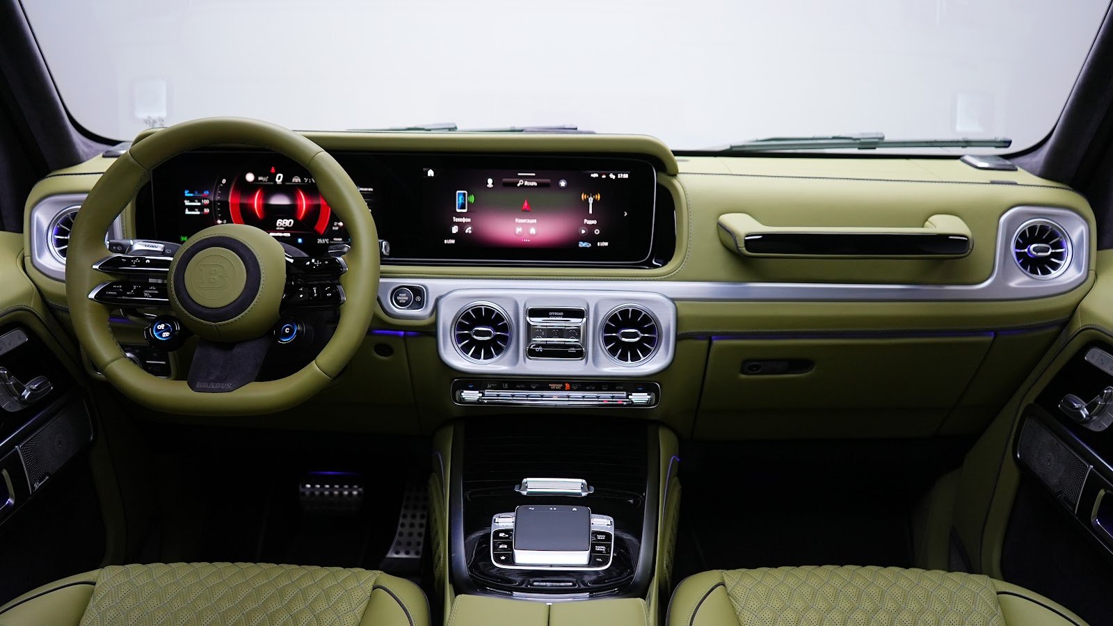 Rent 2025 Mercedes-Benz G63 in Dubai (Nardo Gray) photo 9