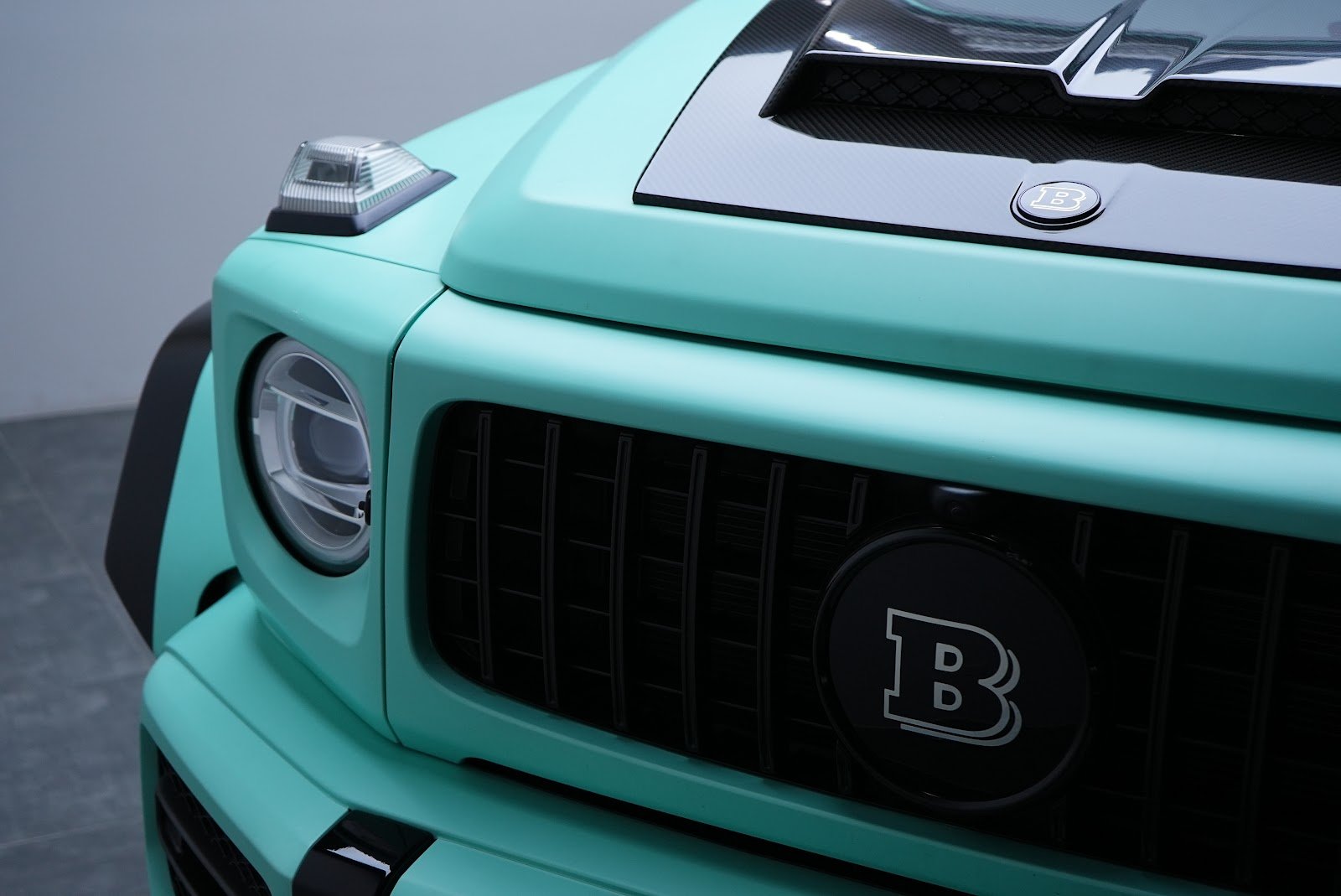 Rent Mercedes-Benz G550 4x4 Brabus in Dubai photo 28