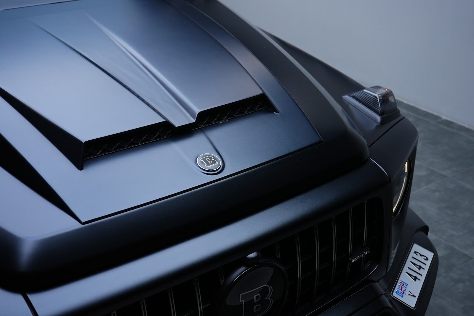 Rent Mercedes-Benz G800 Brabus in Dubai (Black Matte) photo 2