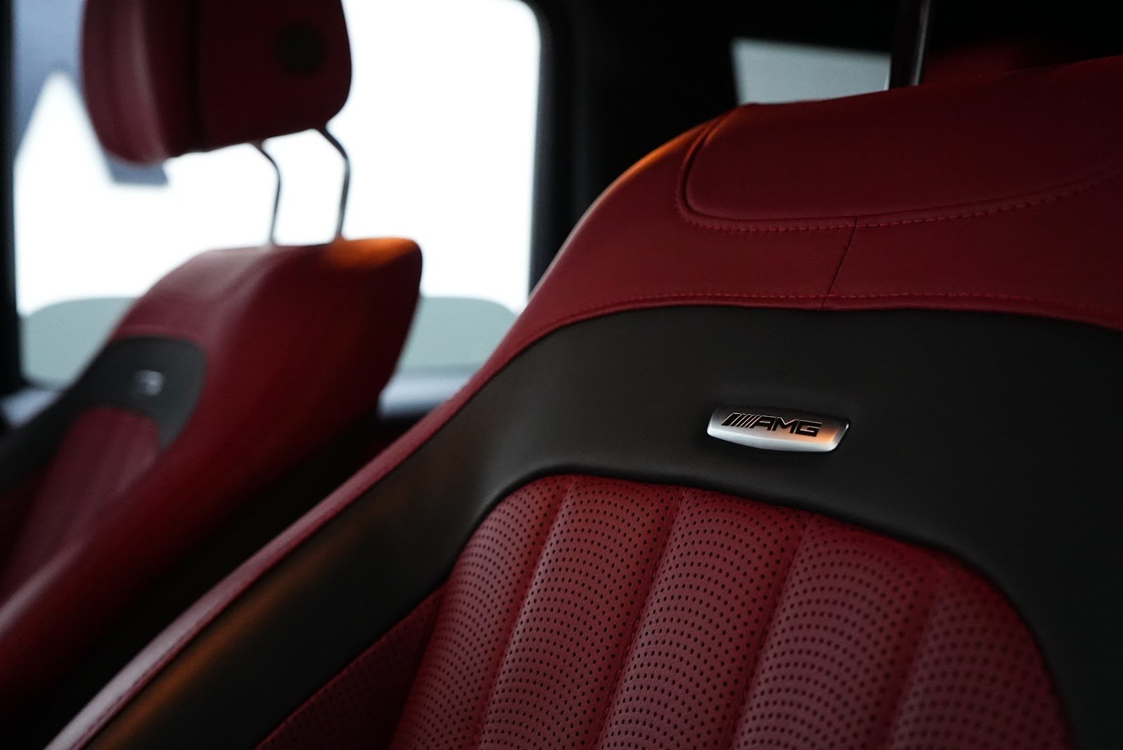 Rent Mercedes-Benz G800 Brabus in Dubai (Black Matte) photo 21