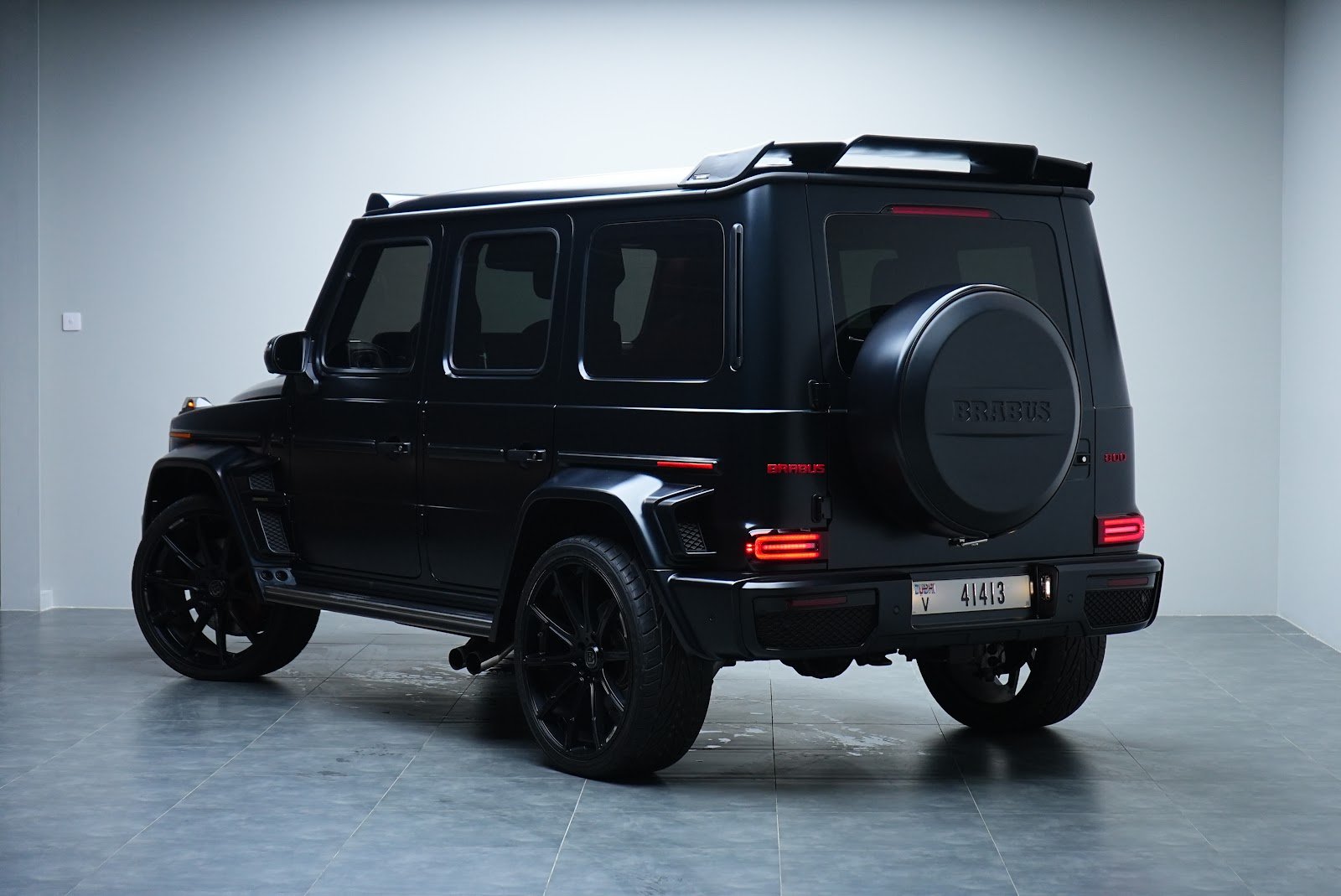 Rent Mercedes-Benz G800 Brabus in Dubai (Black Matte) photo 22