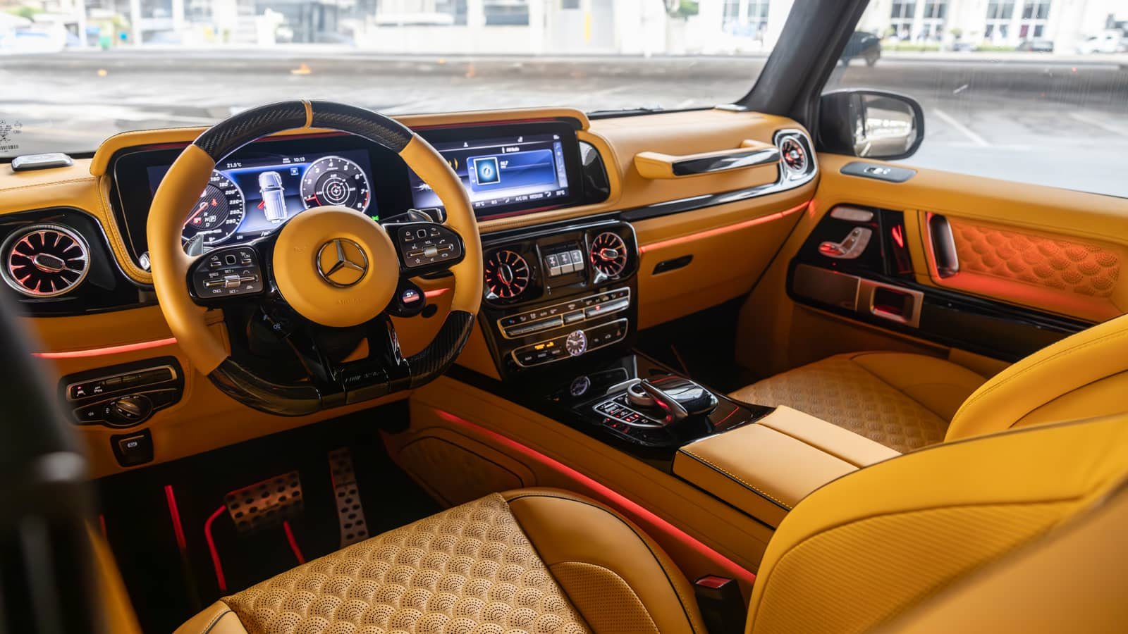 Rent Mercedes-Benz G800 Brabus in Dubai (Black Gloss) photo 8