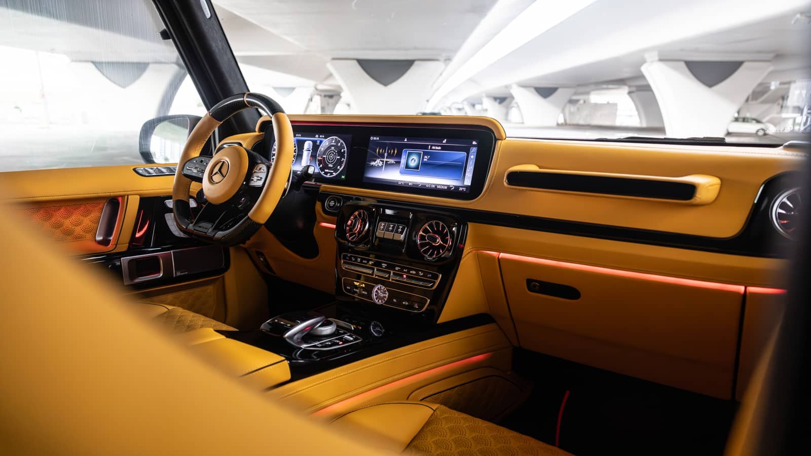 Rent Mercedes-Benz G800 Brabus in Dubai (Black Gloss) photo 9