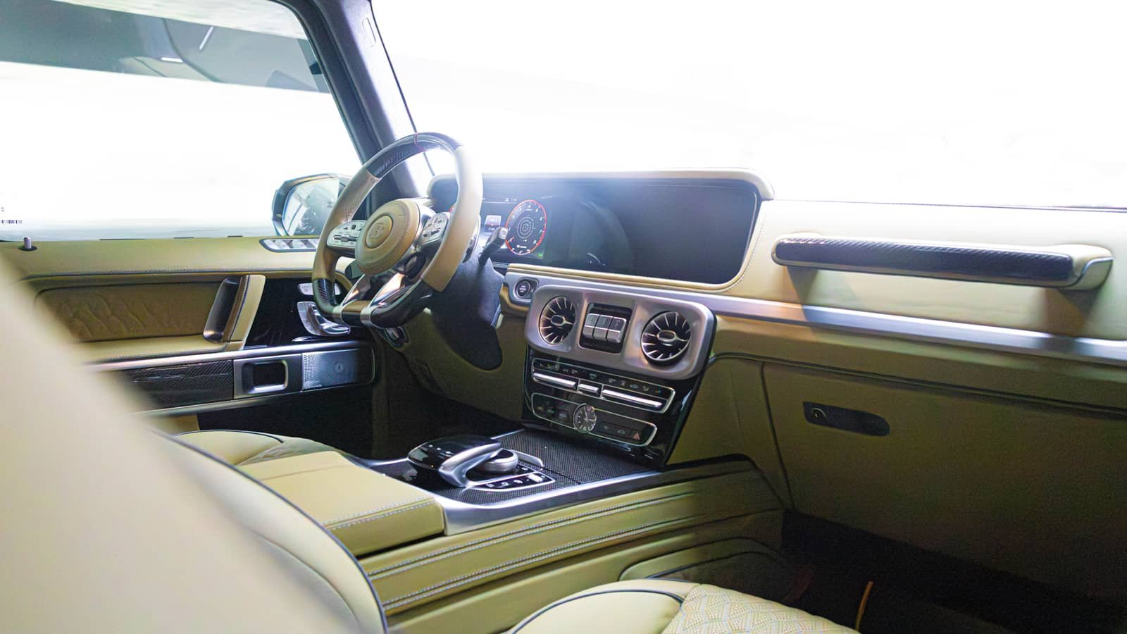 Rent Mercedes-Benz G800 Brabus in Dubai (Gray) photo 9