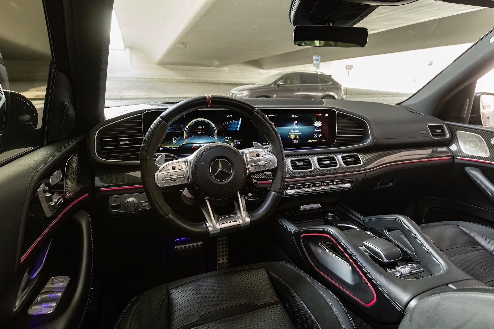 Rent Mercedes-Benz GLE 53 in Dubai photo 6