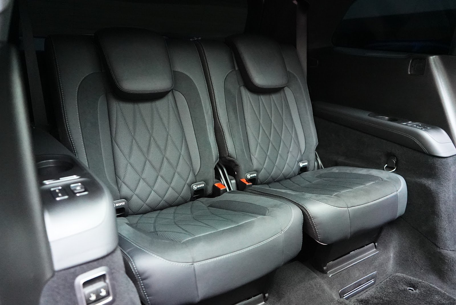 Rent Mercedes-Benz GLS 63 in Dubai photo 21