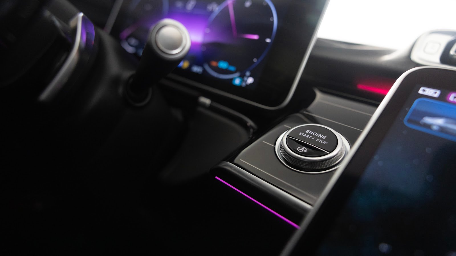 Rent Mercedes-Maybach S580 in Dubai photo 16